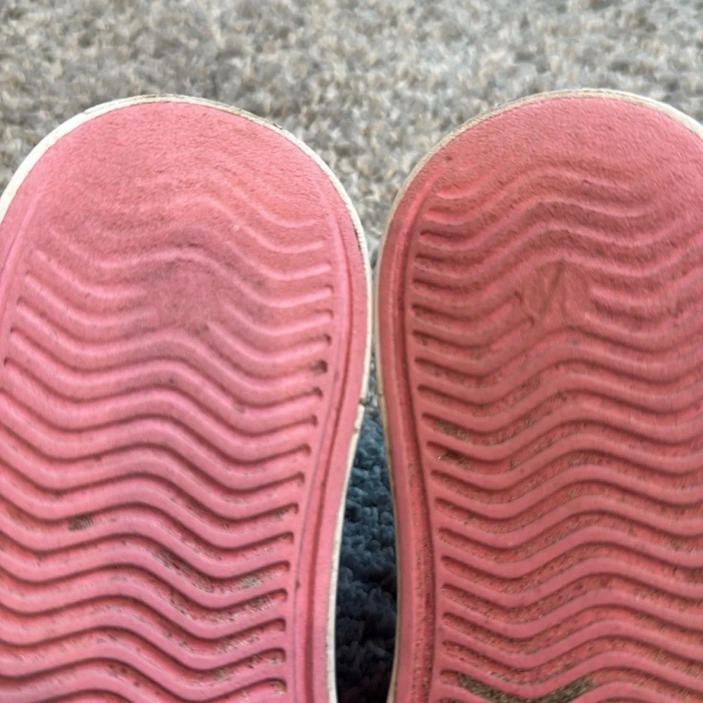 Skechers guzman foamies